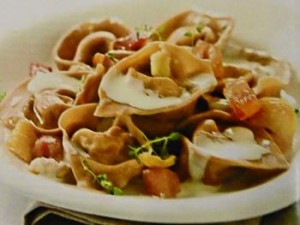 Tortelloni di castagne con Guanciale tostato e salsa al pecorino di Norcia